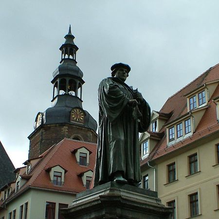 Hotel Garni Pension Zur Lutherstadt 루터슈타트아이슬레벤 외부 사진
