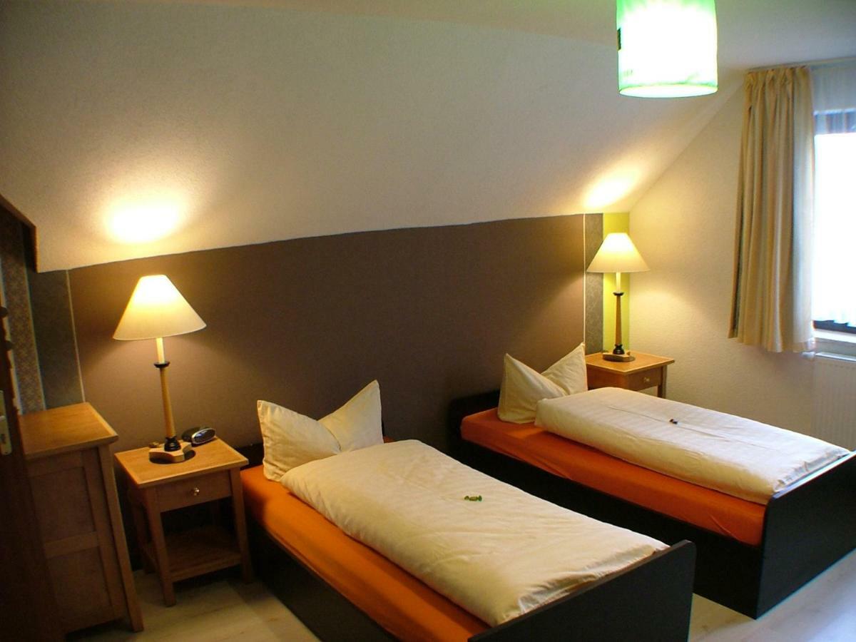 Hotel Garni Pension Zur Lutherstadt 루터슈타트아이슬레벤 외부 사진