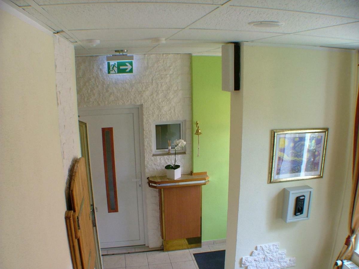 Hotel Garni Pension Zur Lutherstadt 루터슈타트아이슬레벤 외부 사진